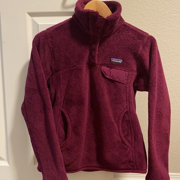 Patagonia pullover. 1/4 button. Size small - Picture 3 of 3